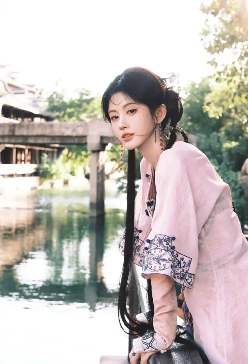 又见时空循环剧，白敬亭《不眠日》后还有其他 “开端” 吗？